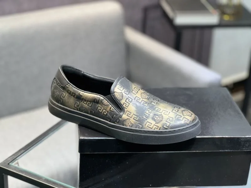 Practical Versace Low Shoes 37312