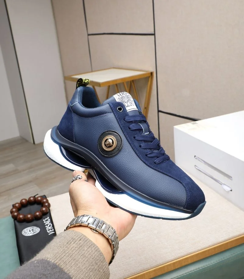 Resilient Versace Low Shoes 37308