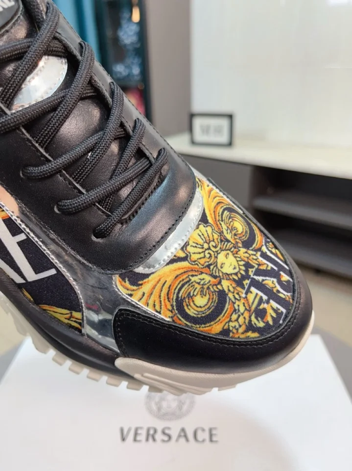 Cozy Versace Low Shoes 37304
