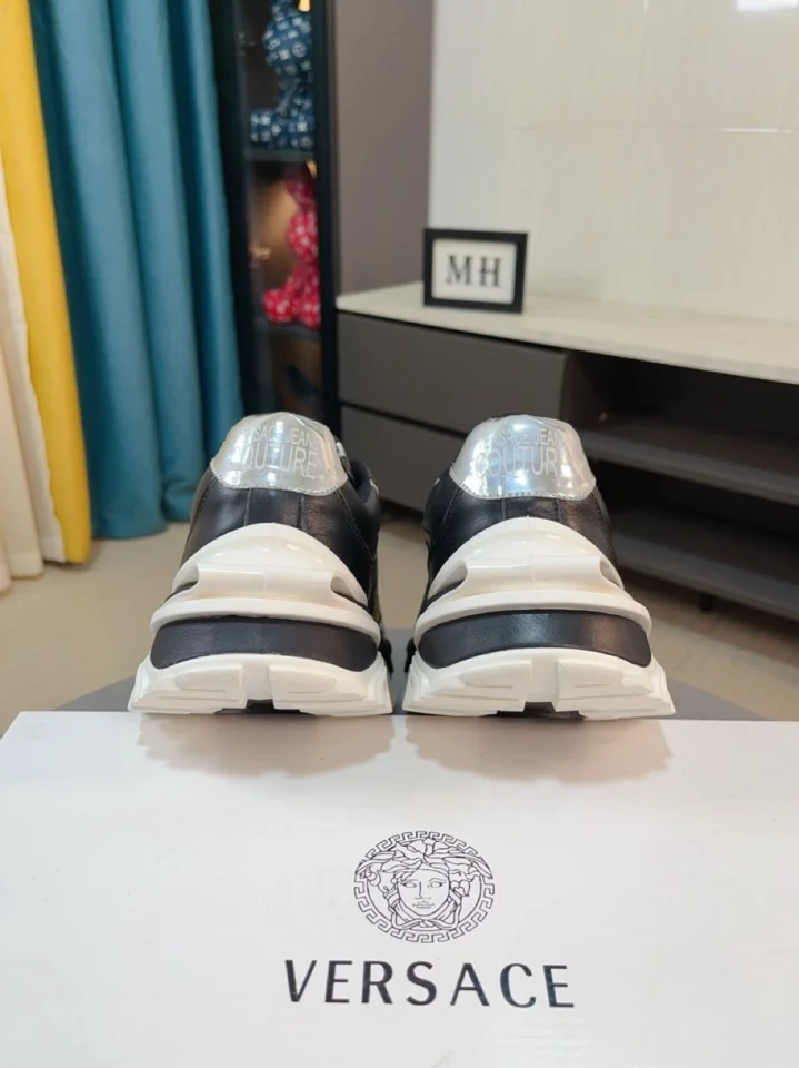 Cozy Versace Low Shoes 37304