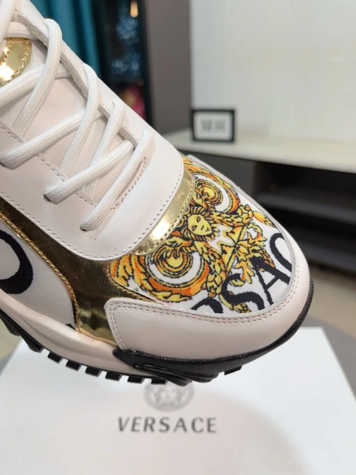 Versace Low Shoes Stylish 37306