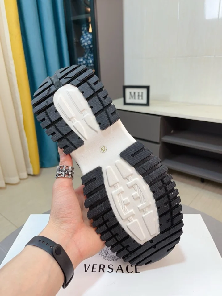 Versace Low Shoes Stylish 37306