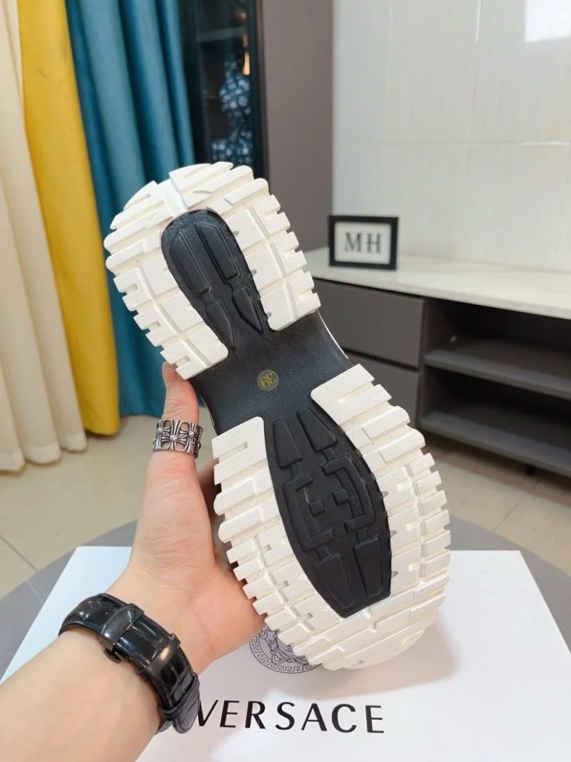 Versace Low Shoes Unique 37281