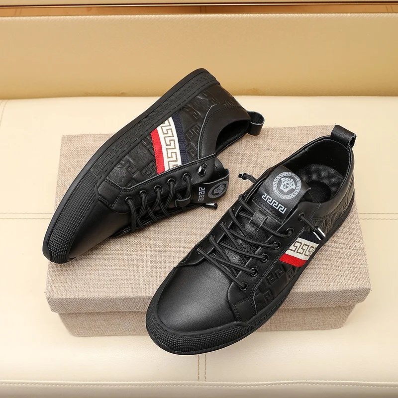 Versatile Versace Low Shoes 37282
