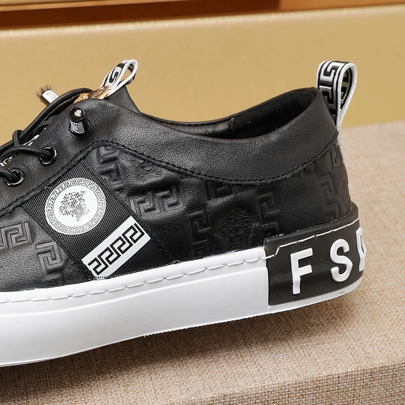 Versace Low Shoes StreetReady 37301