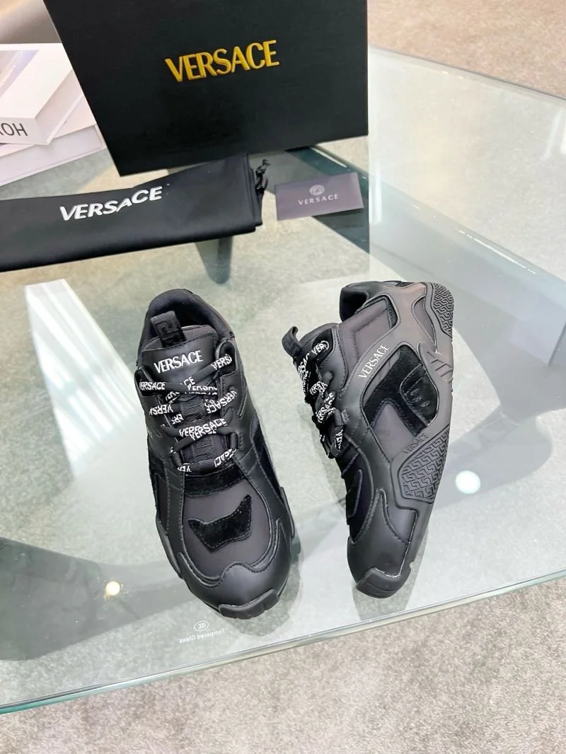 Chic Versace Low Shoes 37272