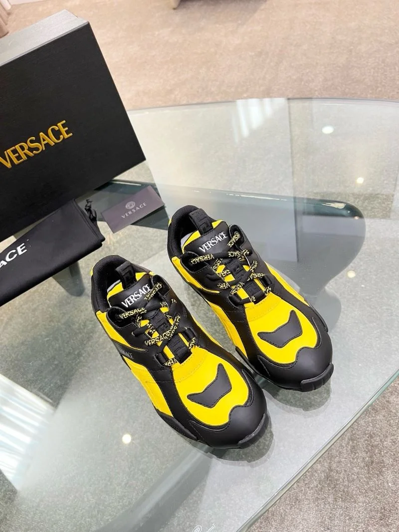 Resilient Versace Low Shoes 37269