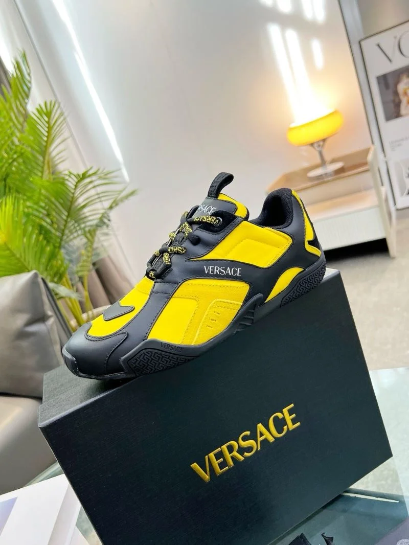 Resilient Versace Low Shoes 37269
