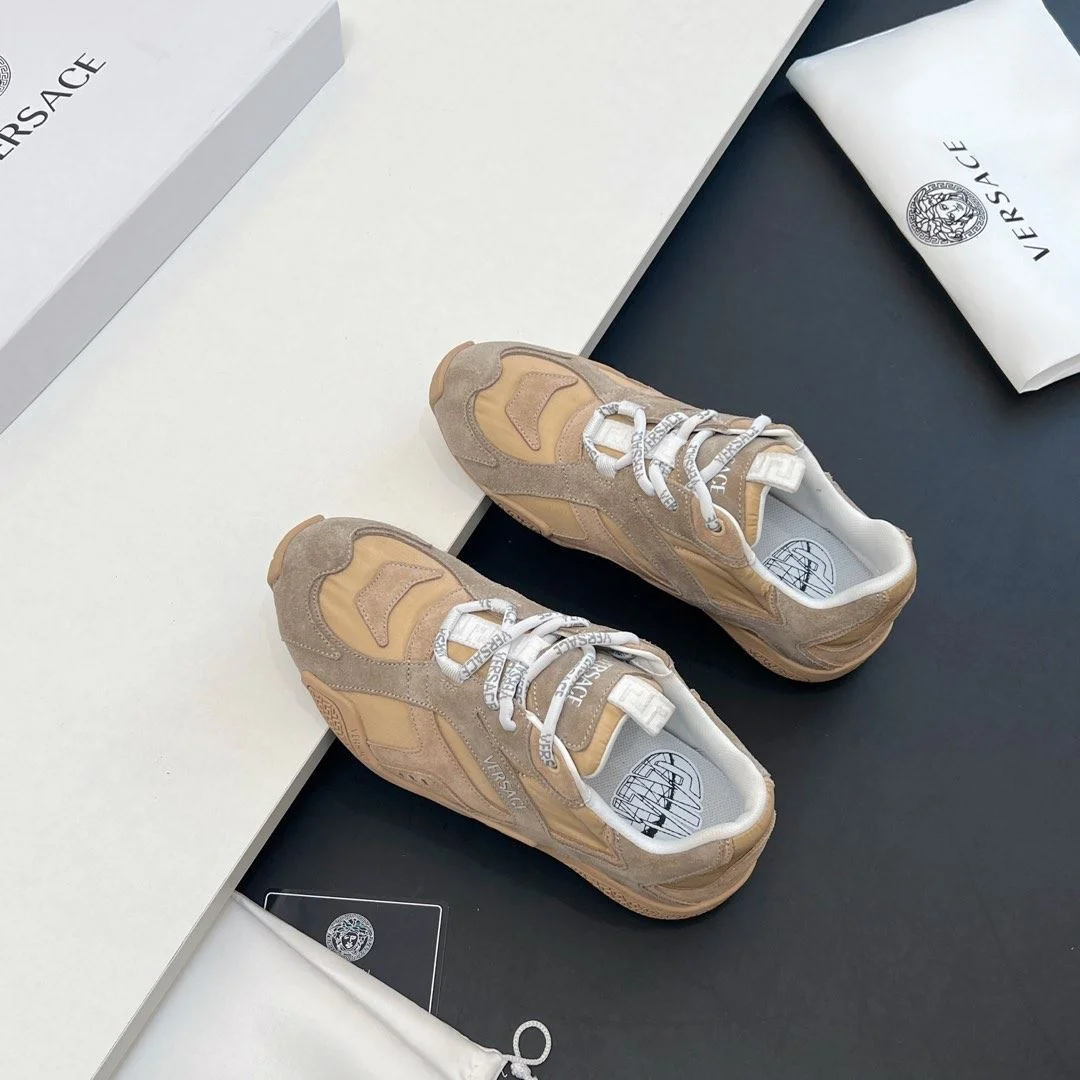 Versace Low Shoes OdorResistant 37346