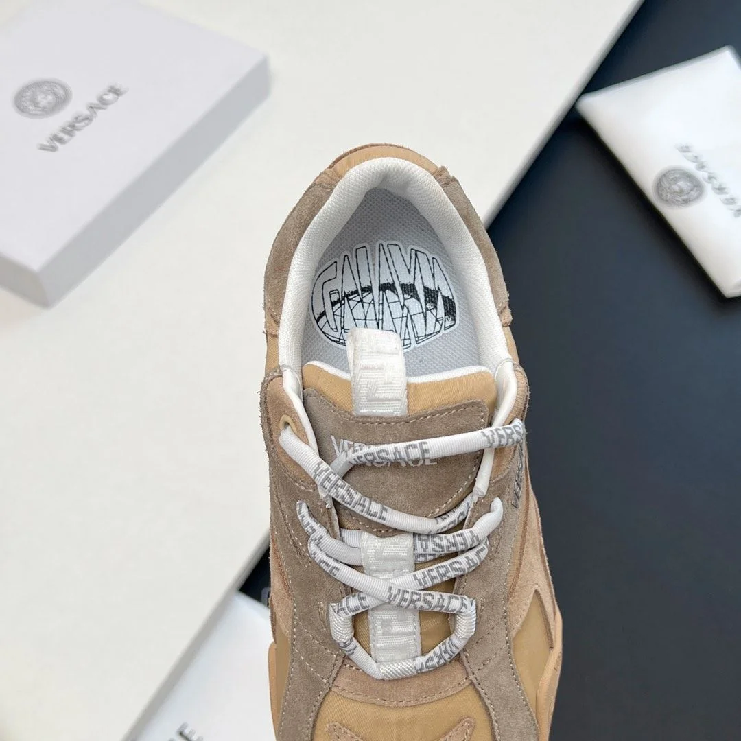 Versace Low Shoes OdorResistant 37346