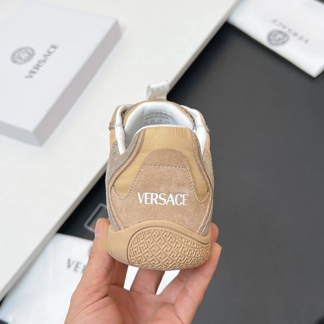 Versace Low Shoes OdorResistant 37346