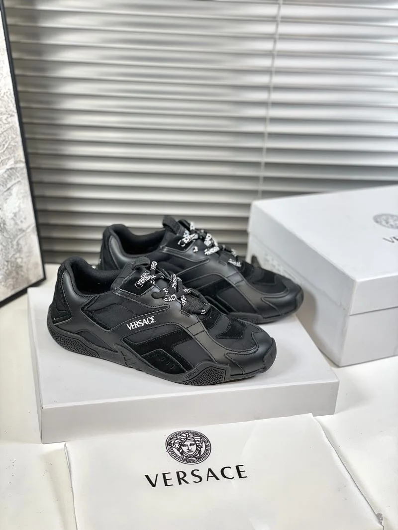 Versace Low Shoes ComfortFit 37408