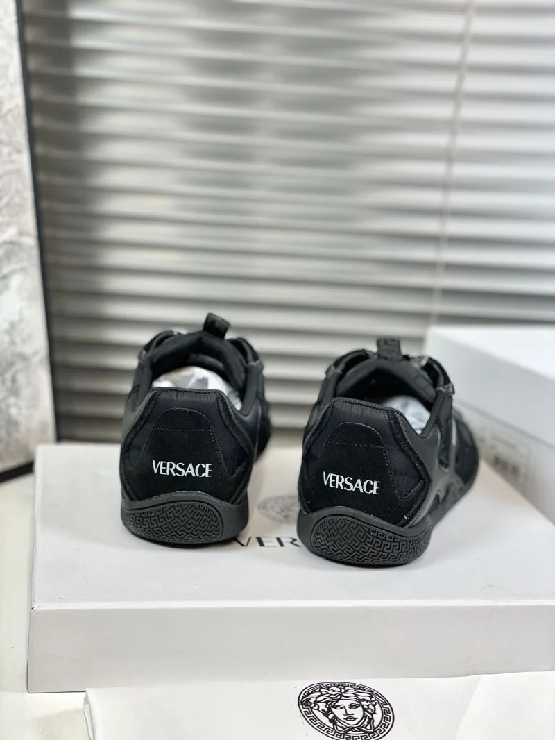 Versace Low Shoes ComfortFit 37408