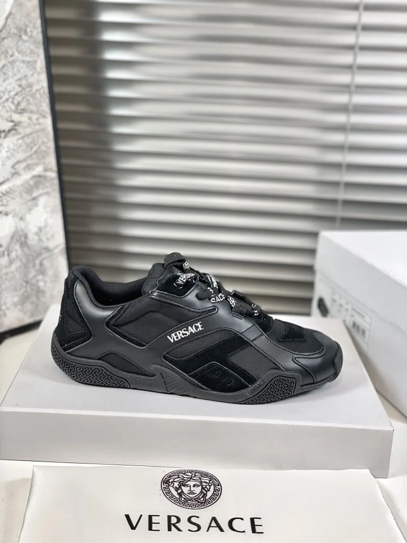 Versace Low Shoes ComfortFit 37408