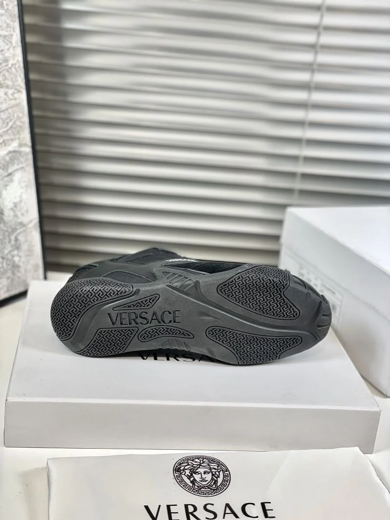 Versace Low Shoes ComfortFit 37408