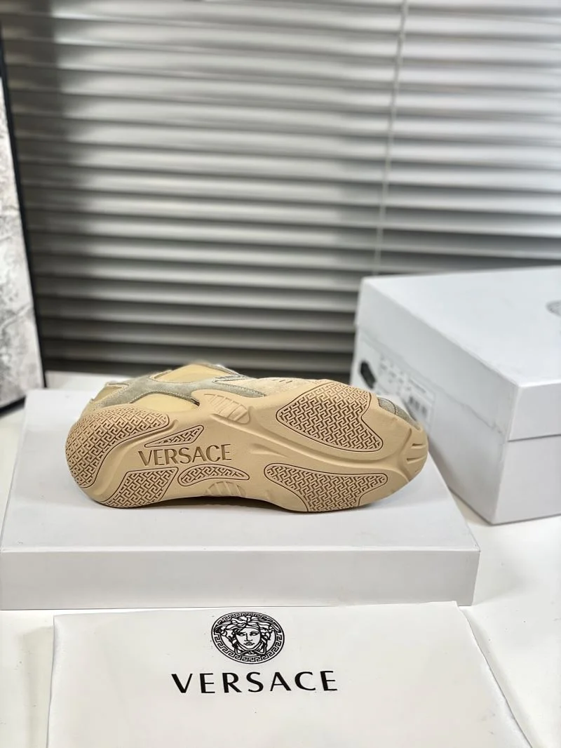 Fashionable Versace Low Shoes 37395