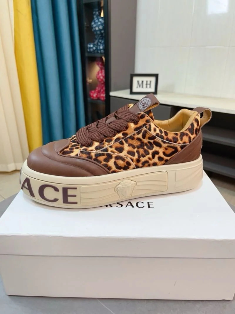 Versace Low Shoes Sustainable 37543