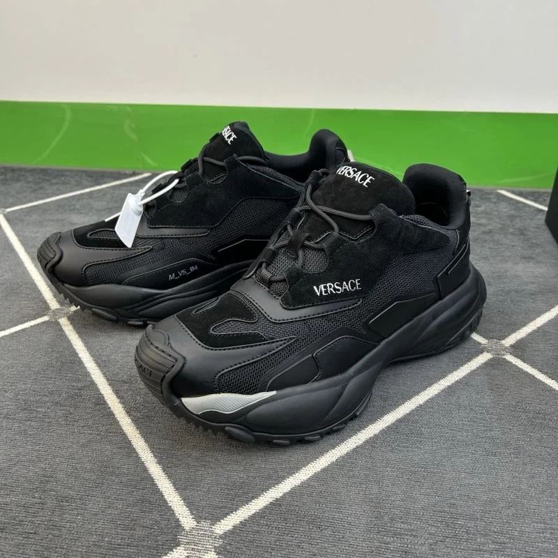 Versace Low Shoes Durable 37545