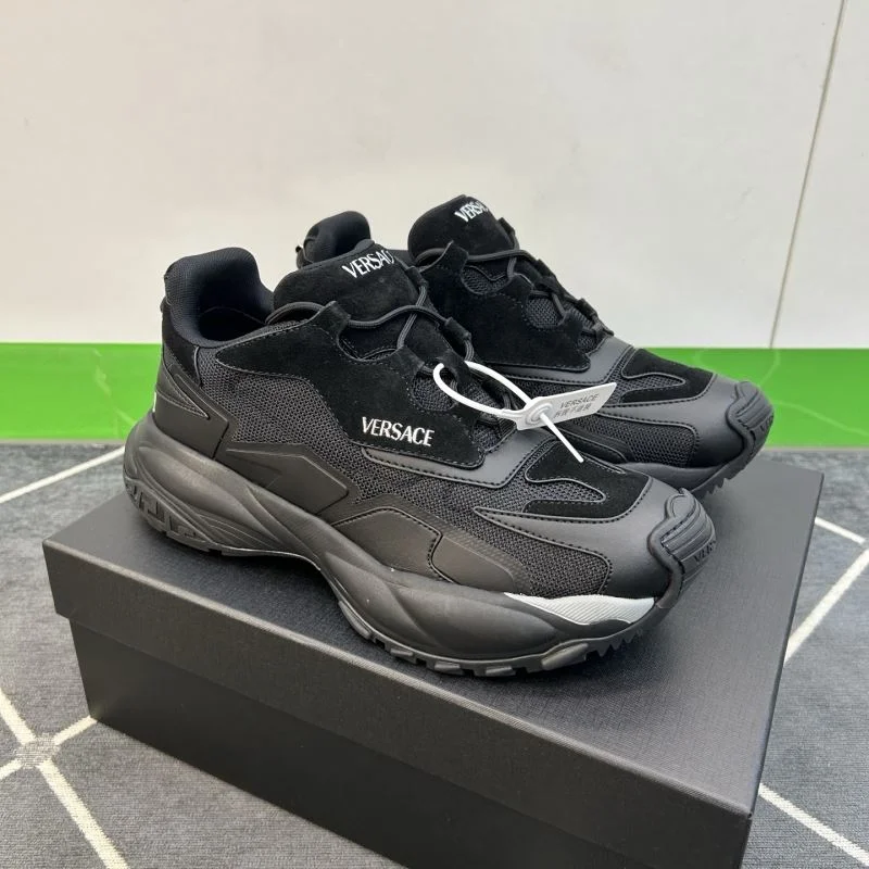 Versace Low Shoes Durable 37545