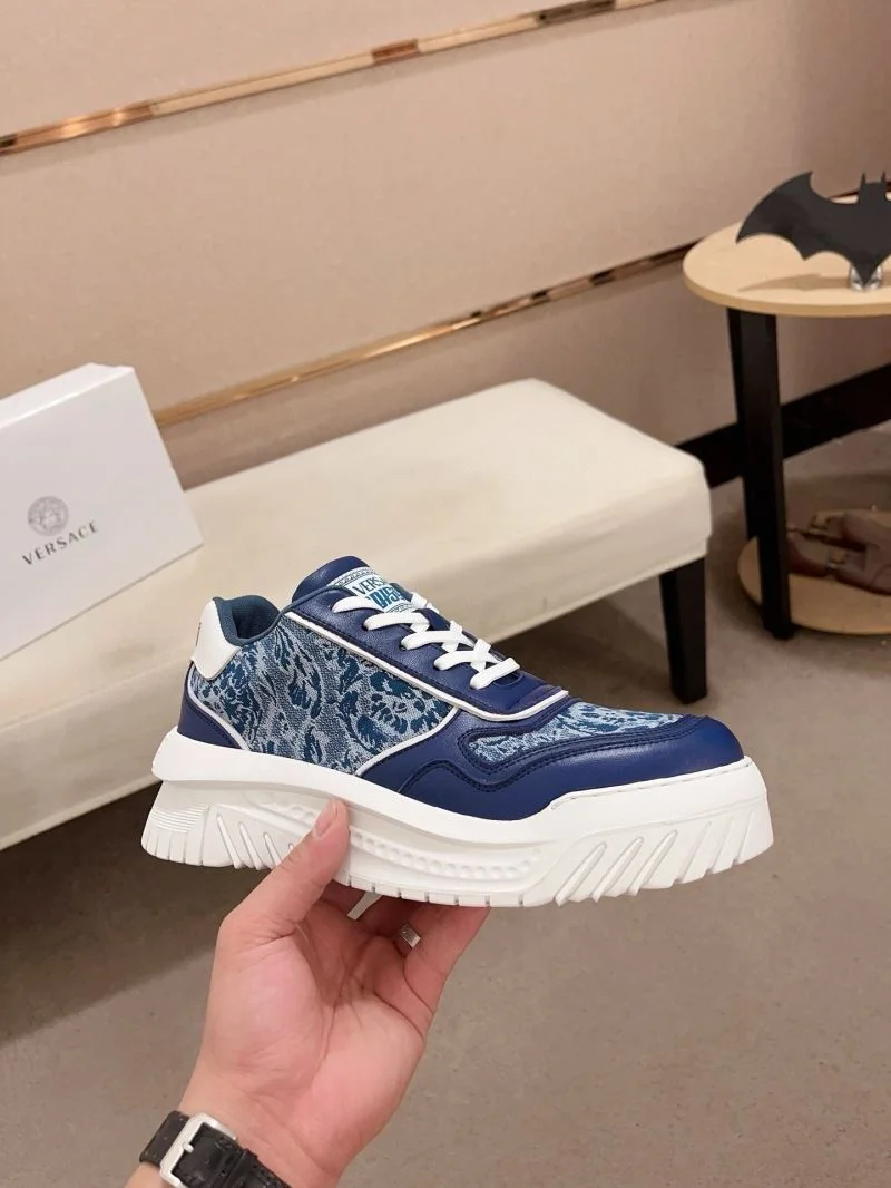 Versace Low Shoes StreetReady 37547