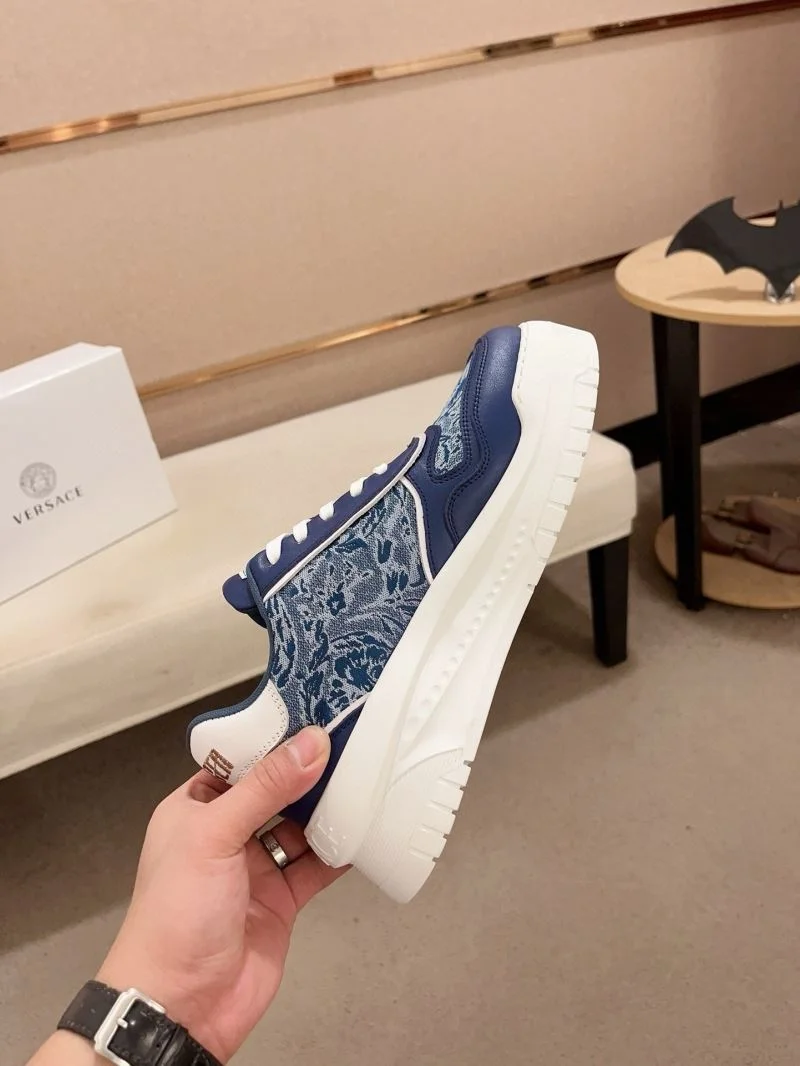 Versace Low Shoes StreetReady 37547