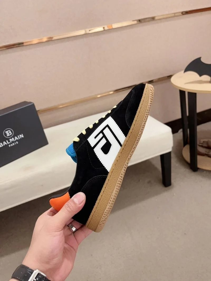 Versace Low Shoes Snug 37546