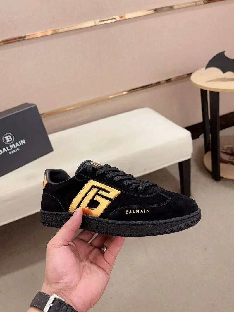 Versace Low Shoes Packable 37528
