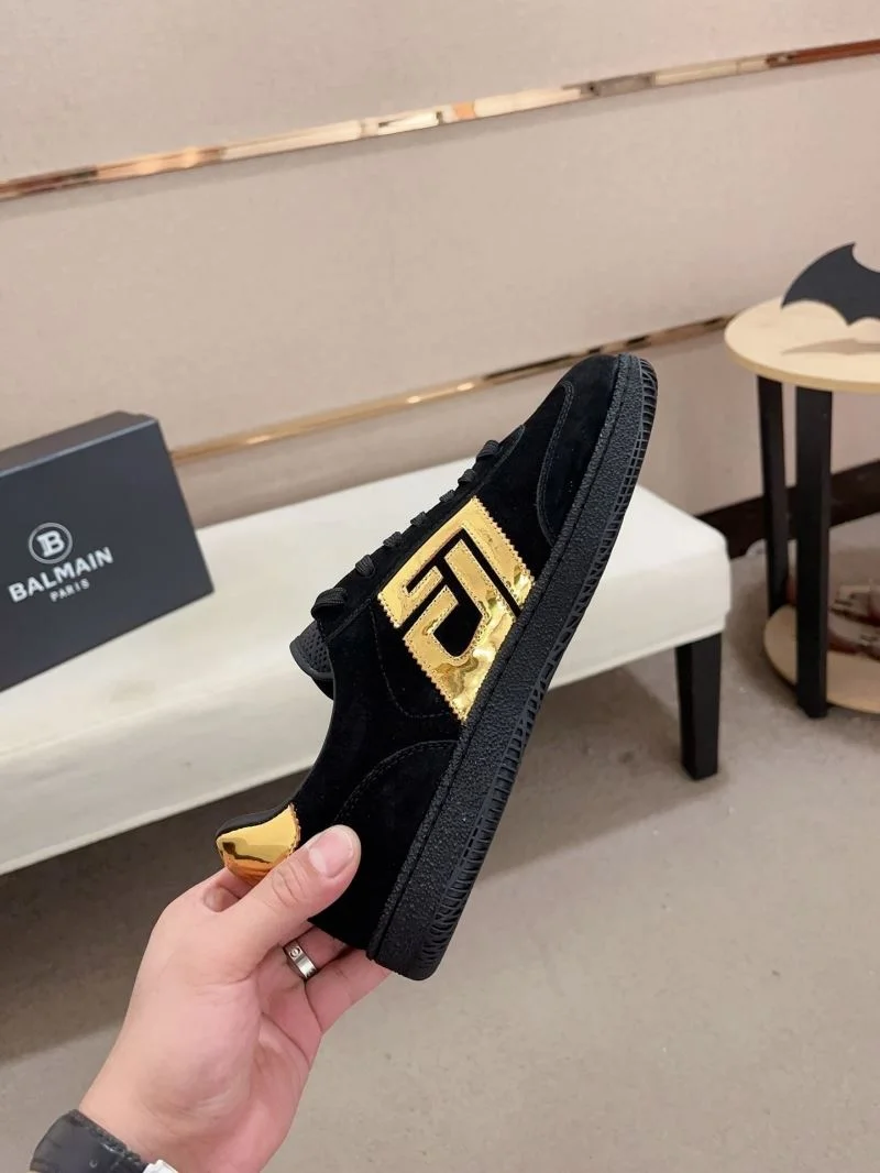 Versace Low Shoes Packable 37528