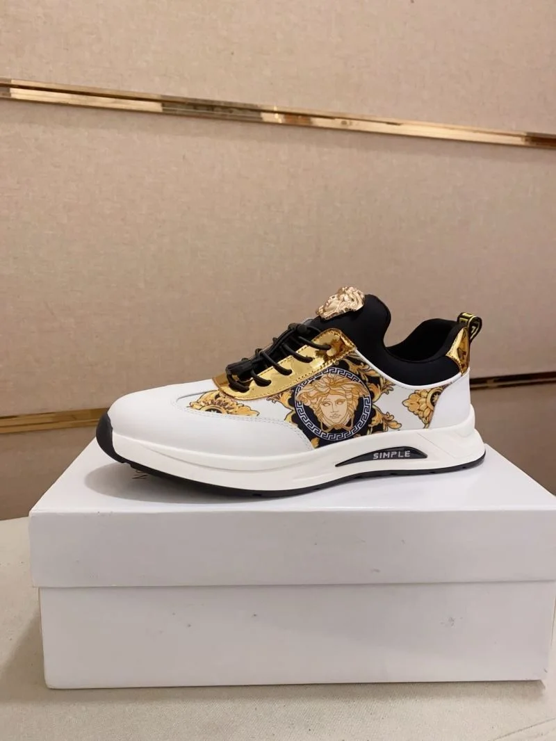 Versace Low Shoes Comfortable 37521