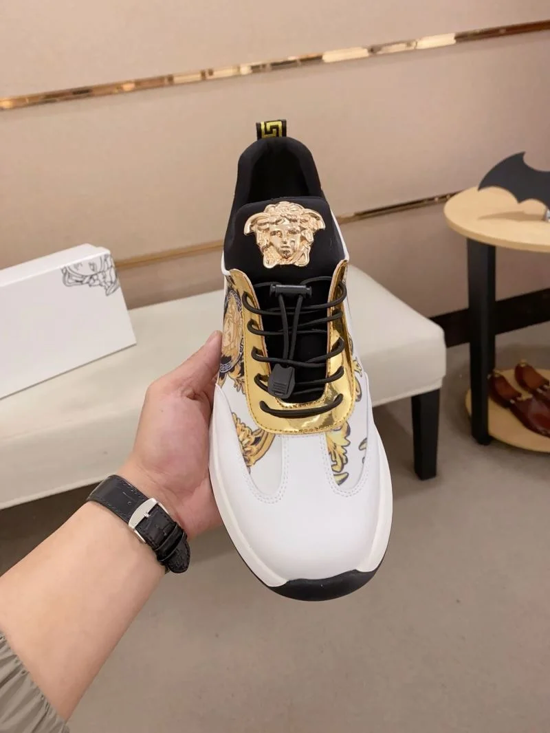 Versace Low Shoes Comfortable 37521
