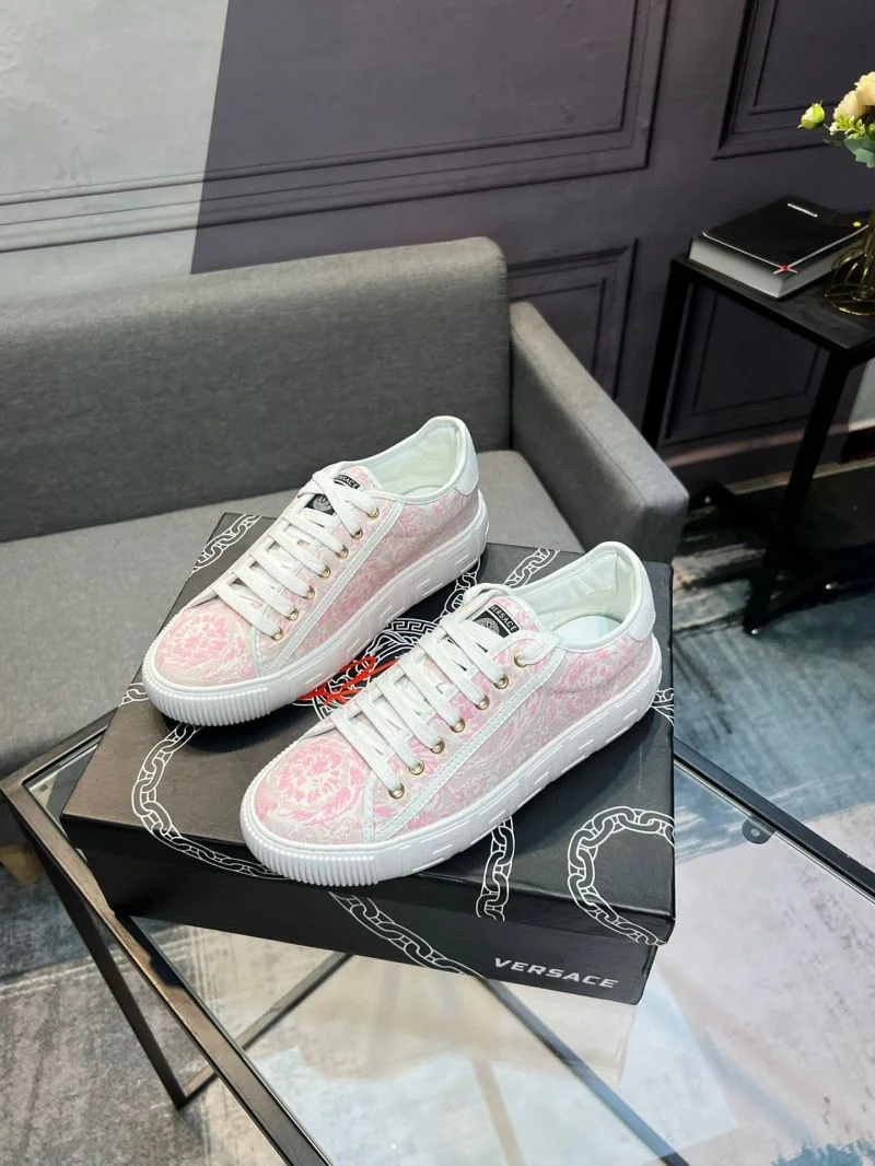 Versace Low Shoes Durable 37527