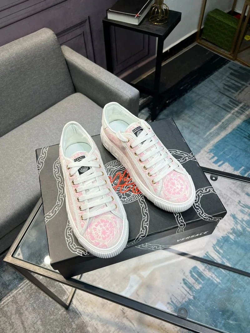 Versace Low Shoes Durable 37527