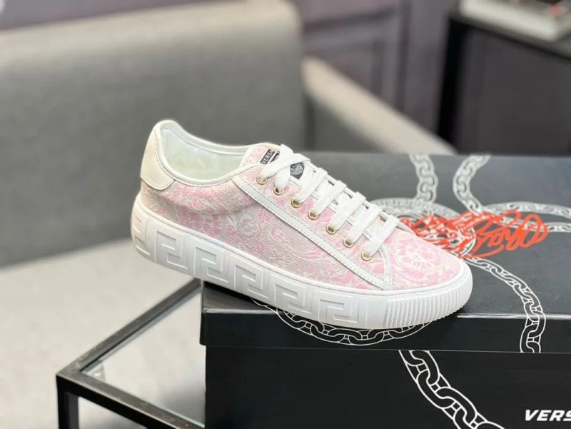 Versace Low Shoes Durable 37527