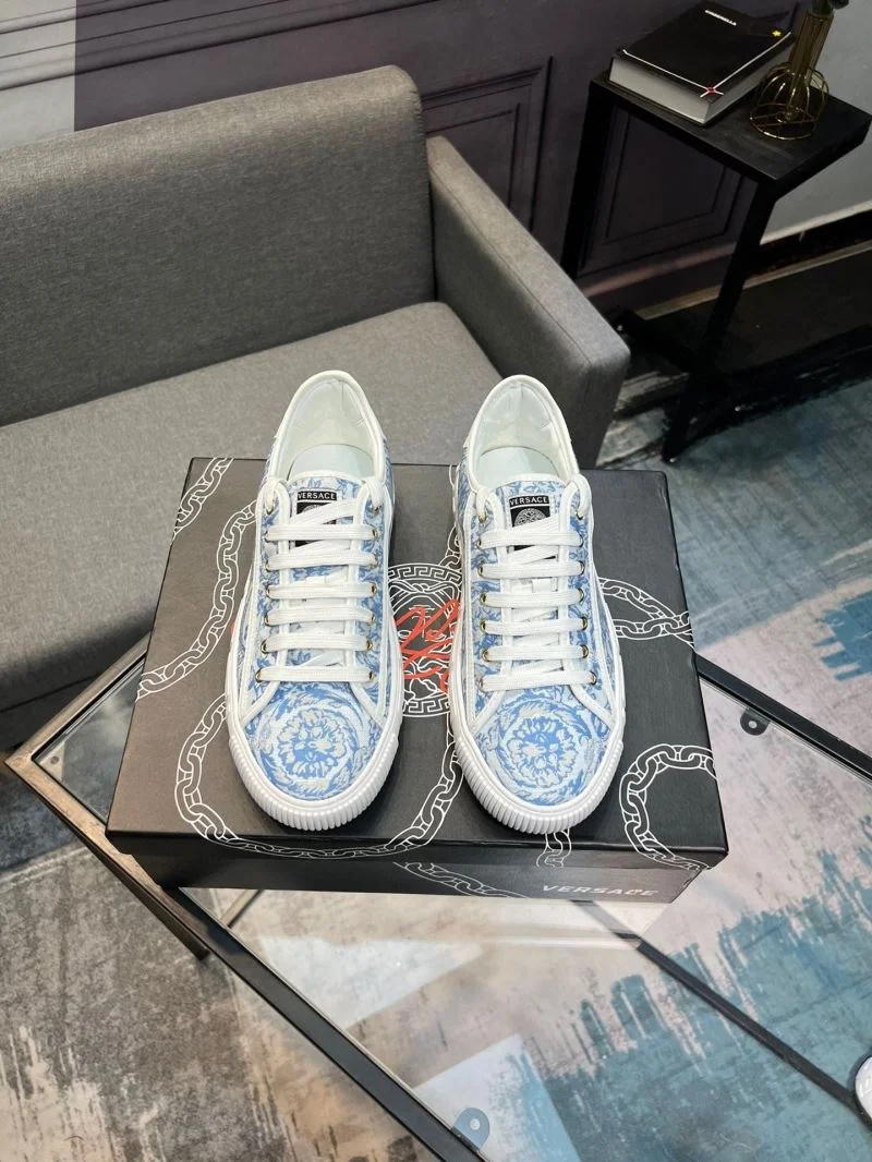 Versace Low Shoes Stretchable 37522