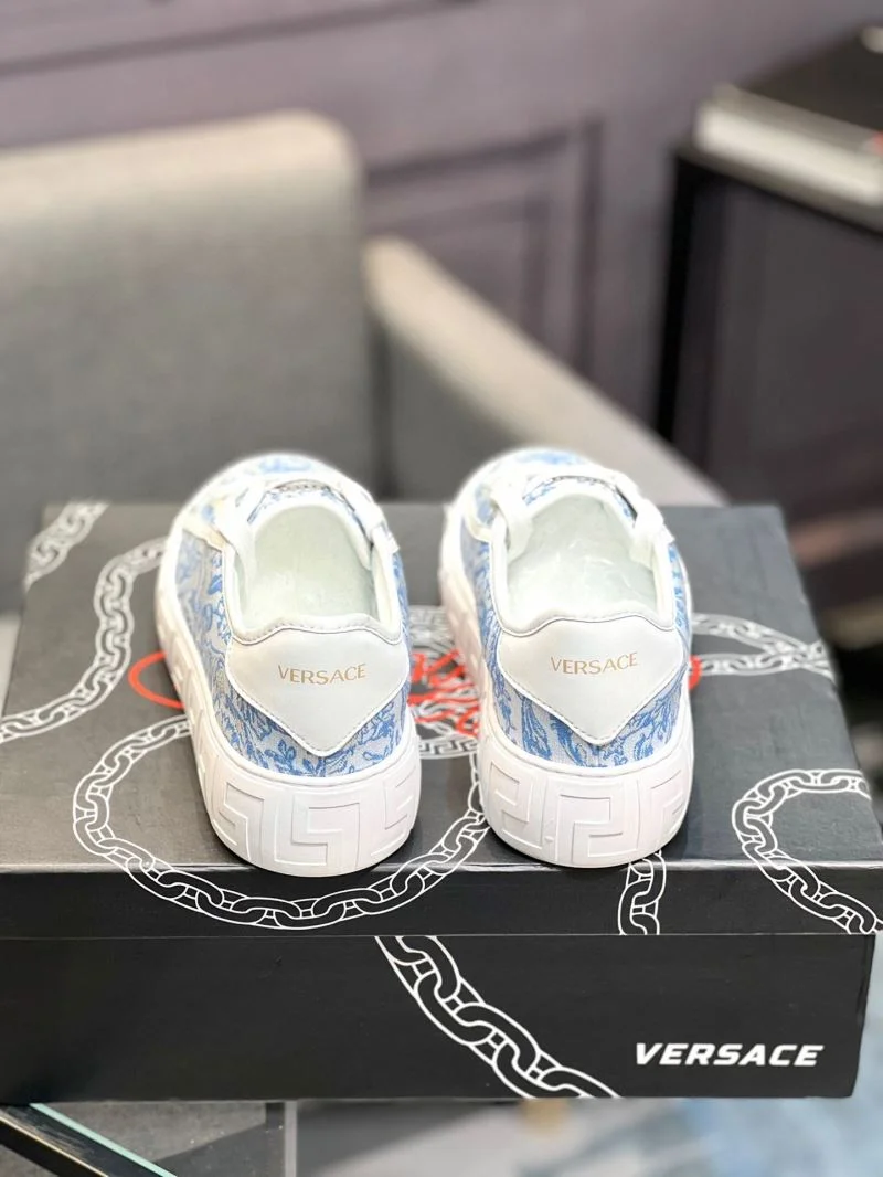 Versace Low Shoes Stretchable 37522