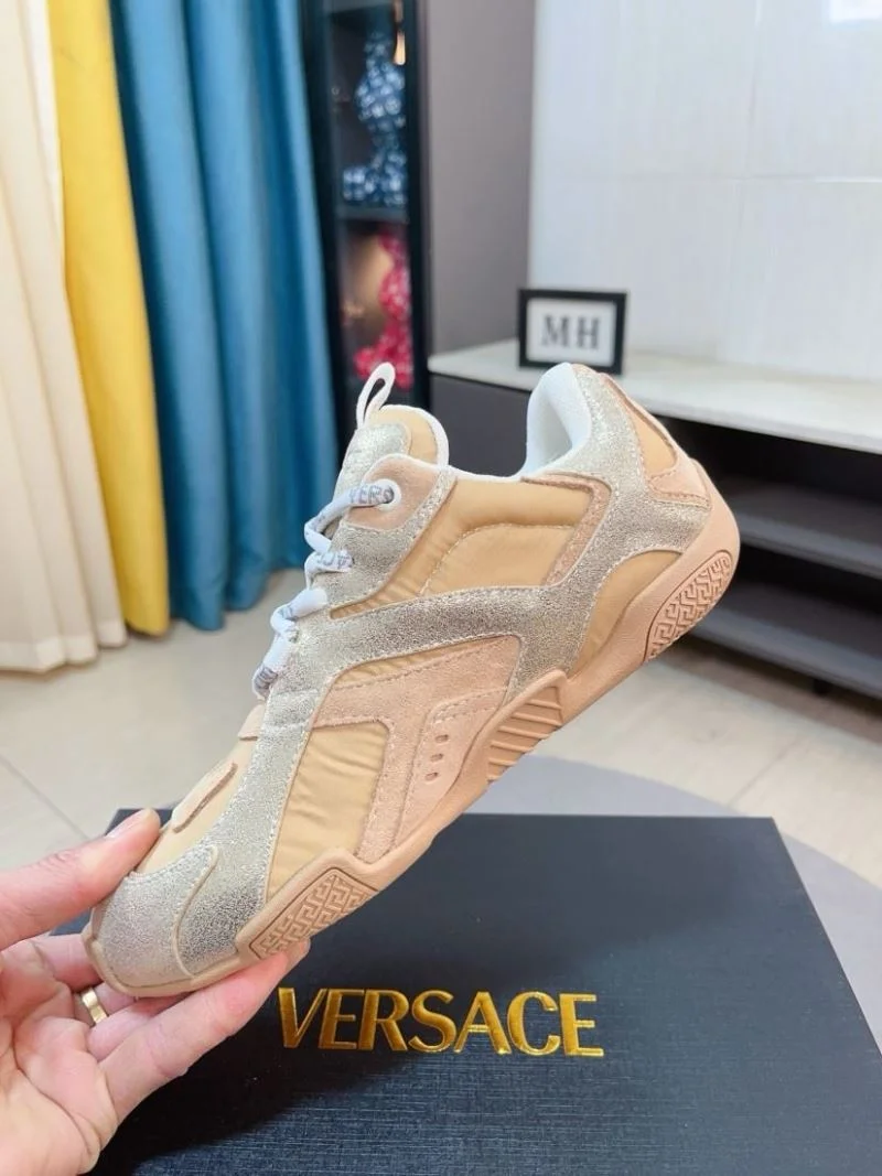Sporty Versace Low Shoes 37520