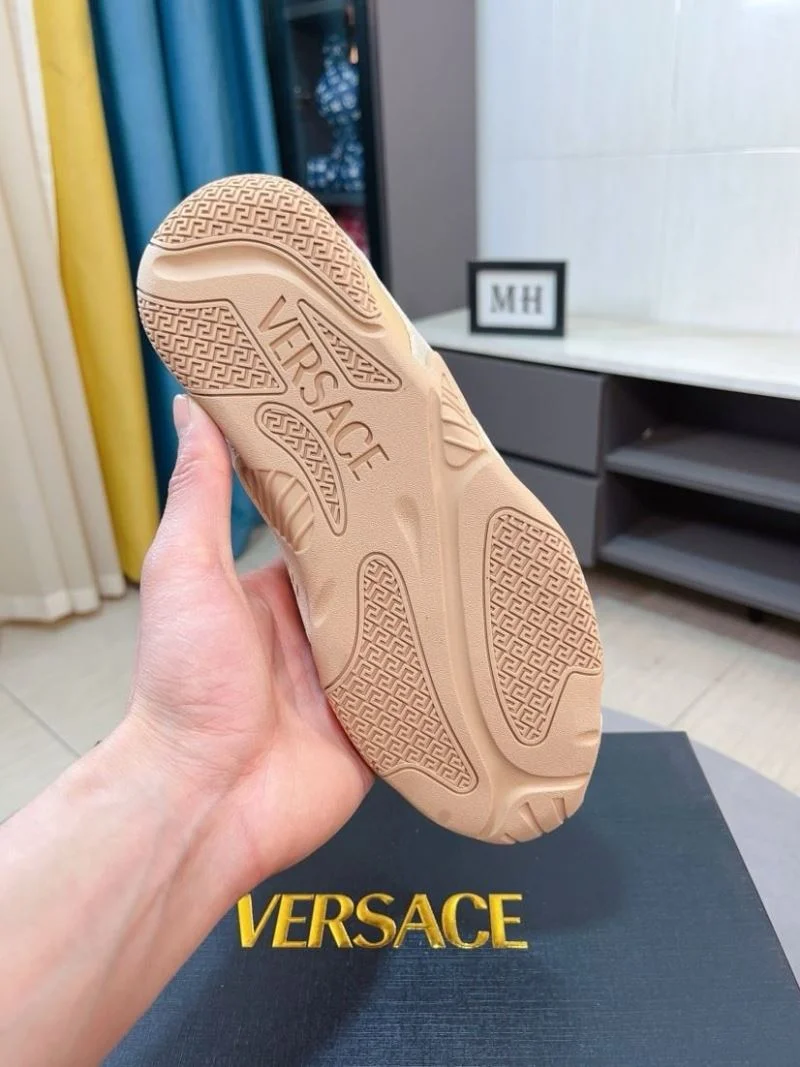 Sporty Versace Low Shoes 37520