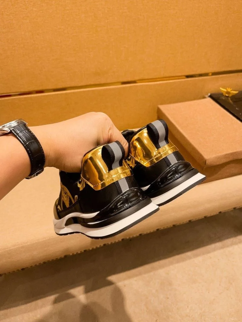 Elegant Versace Low Shoes 37512
