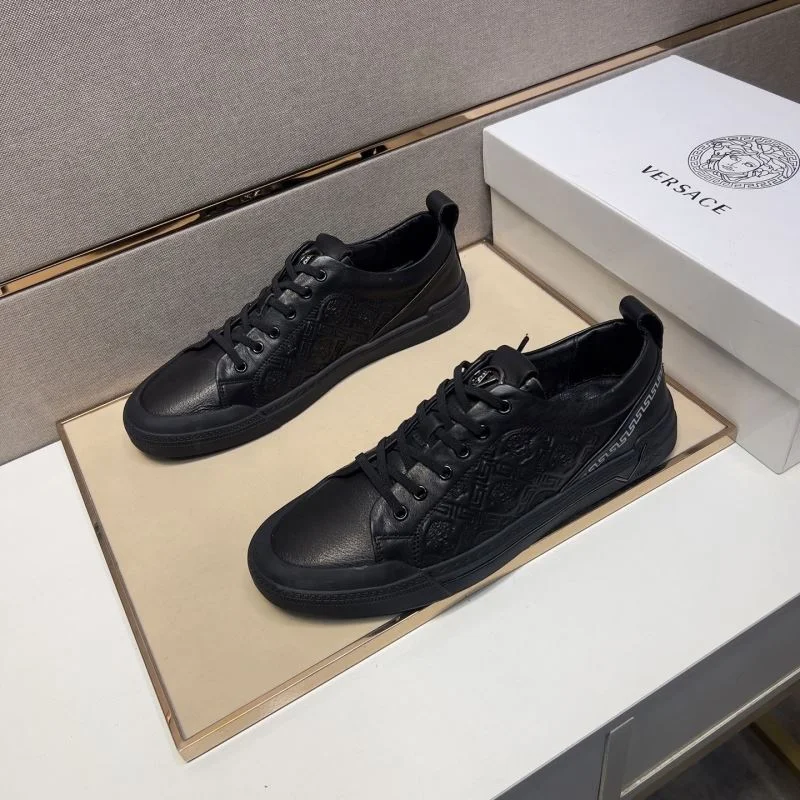 WaterResistant Versace Low Shoes 37481