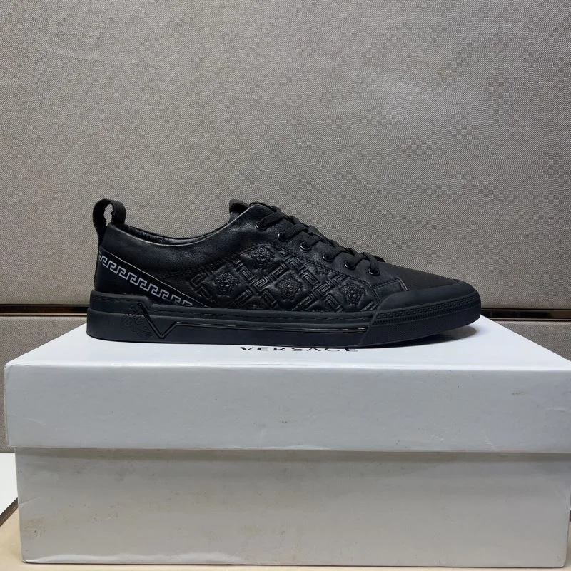 WaterResistant Versace Low Shoes 37481