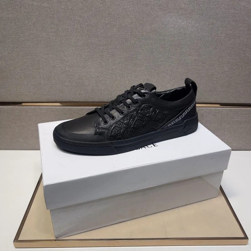 WaterResistant Versace Low Shoes 37481