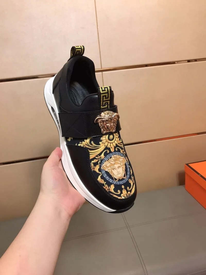 Versace Low Shoes Attractive 37503