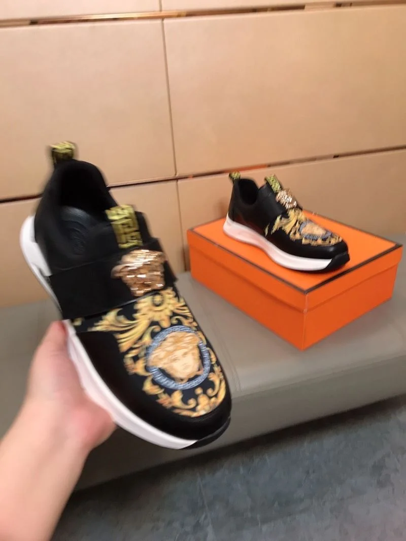 Versace Low Shoes Attractive 37503