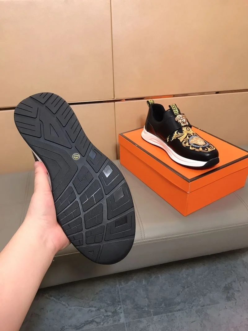 Versace Low Shoes Attractive 37503