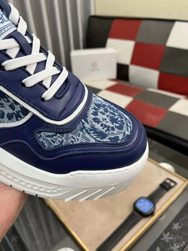 Reliable Versace Low Shoes 37483