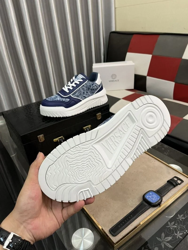 Reliable Versace Low Shoes 37483