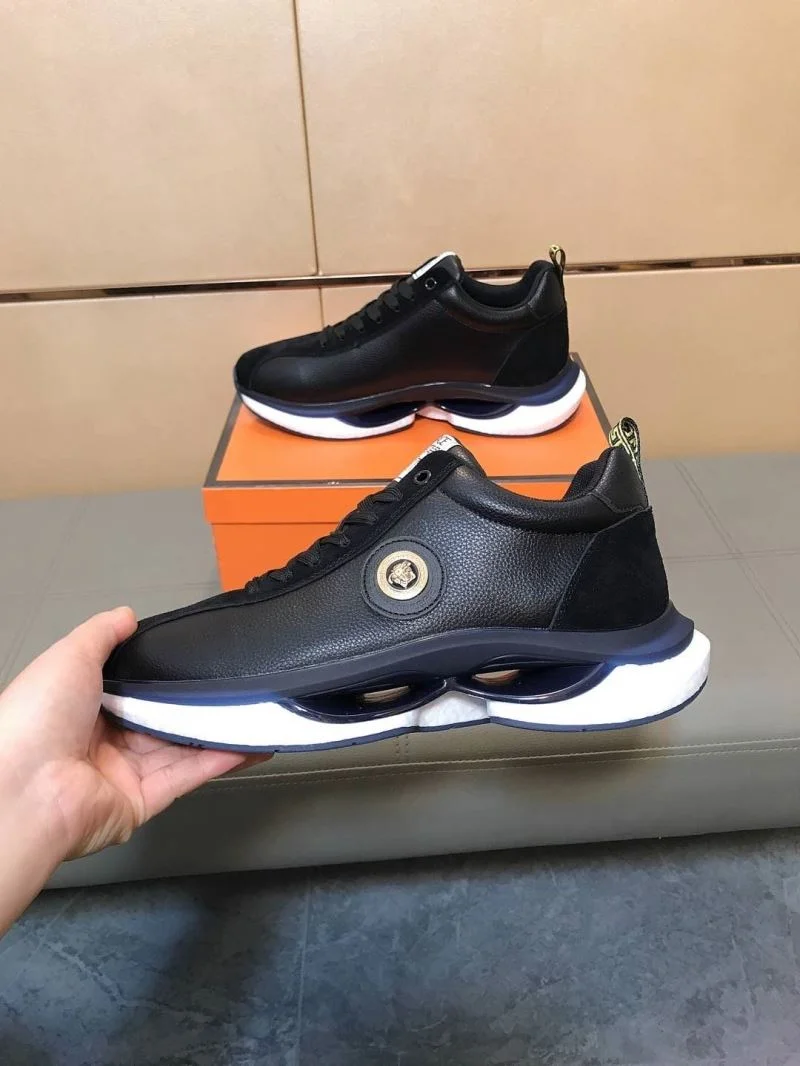 MoistureWicking Versace Low Shoes 37508