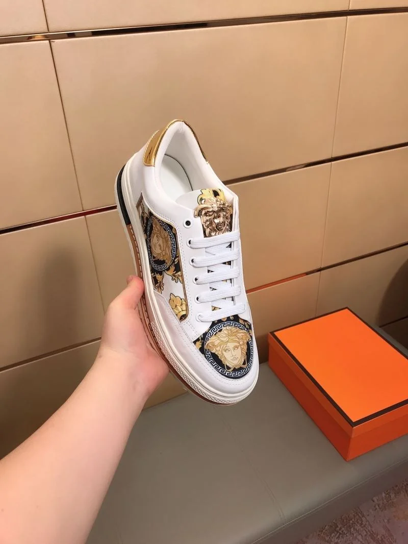 Flexible Versace Low Shoes 37491