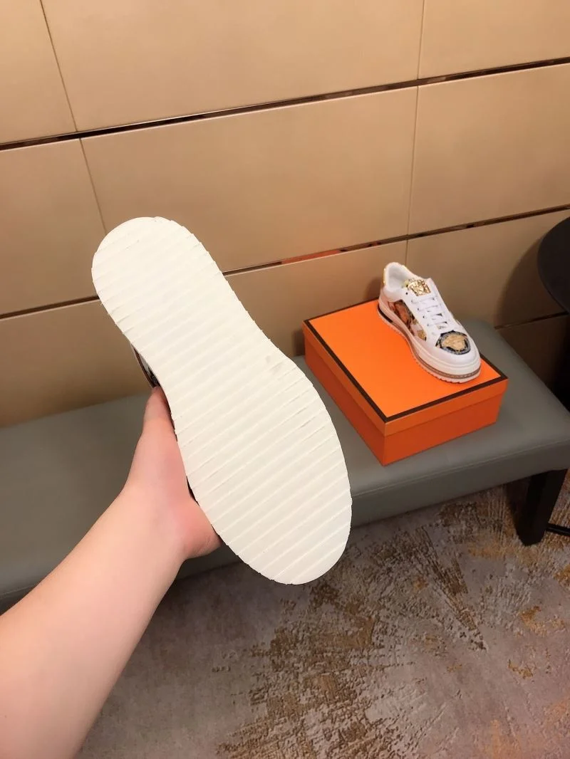 Flexible Versace Low Shoes 37491