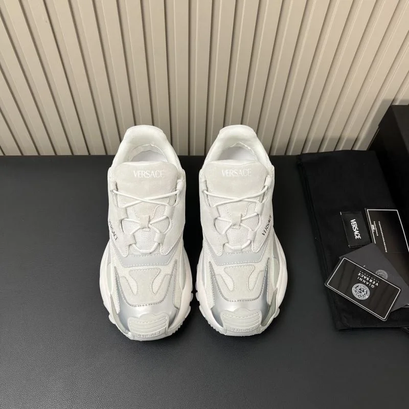 Youthful Versace Low Shoes 37324
